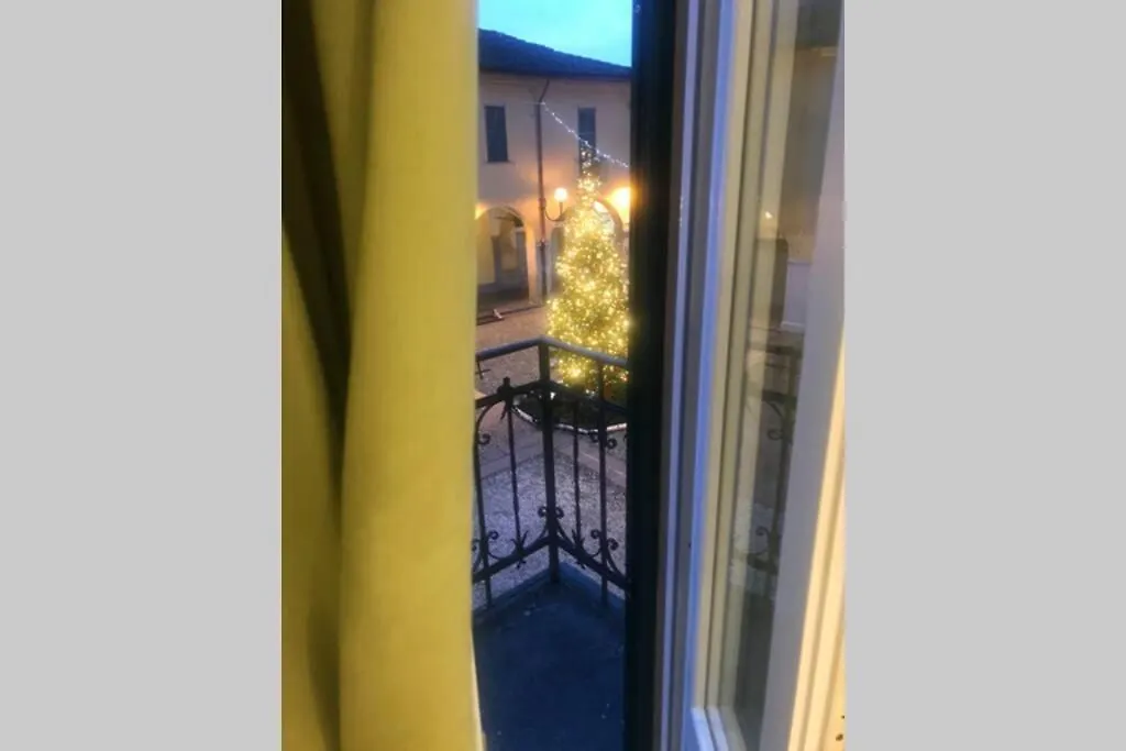 Green Appartamenti i Portici nel centro storico Melzo 0*,  Italia
